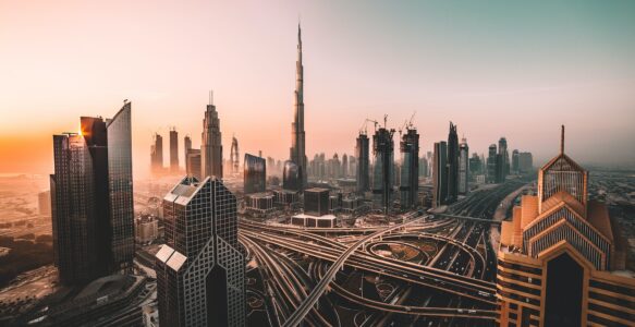 揭秘迪拜成为国际金融中心的关键因素