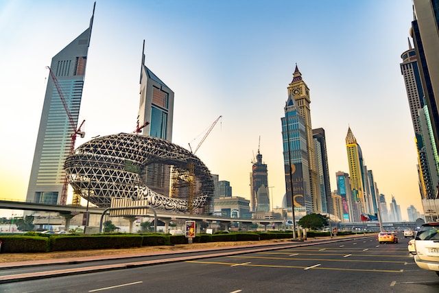 迪拜经济转型与谢赫·马克图姆